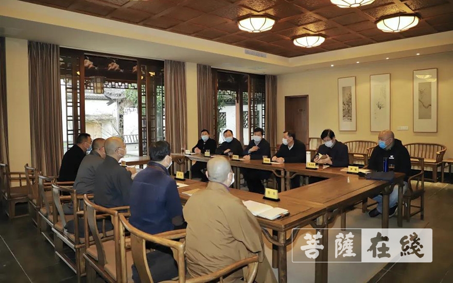 疫情-浙江省政协副主席陈铁雄一行走访慰问省佛协
