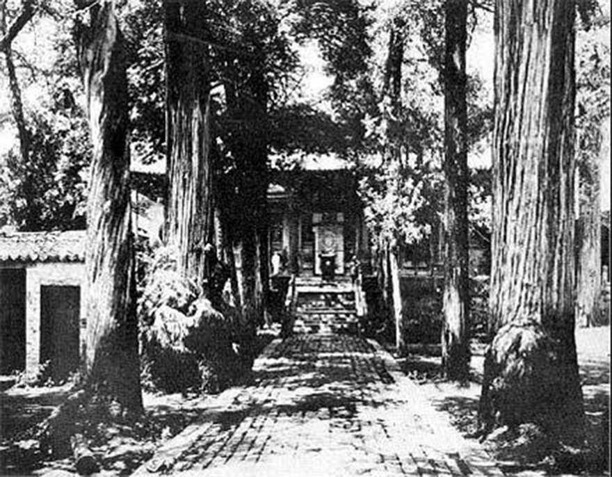 建筑-嵩山少林寺大雄宝殿的古今变迁