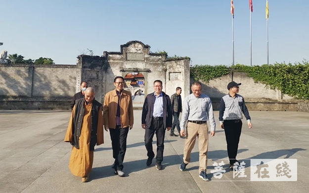 福鼎-福建省委统战部领导一行赴福鼎资国寺考察慰问