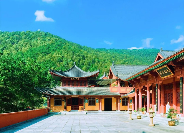 佛教-在湖北，想念寺院的这些日子，我们一起“云赏”春景