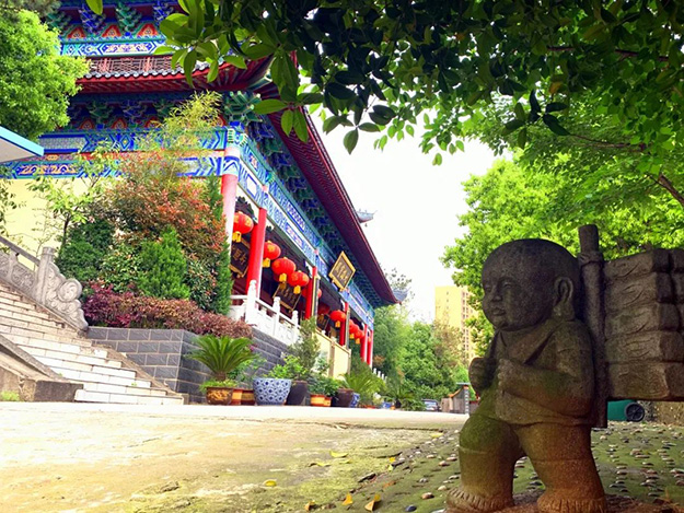 佛教-在湖北，想念寺院的这些日子，我们一起“云赏”春景