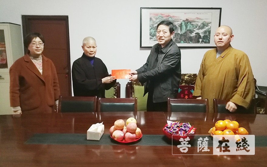 佛教-安徽省安庆市佛教界筹资近20万元帮助困难寺院