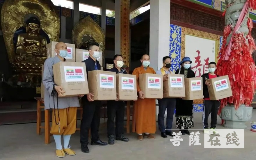 华侨华人-广东南山古寺向缅甸爱国华侨华人捐赠口罩2万个