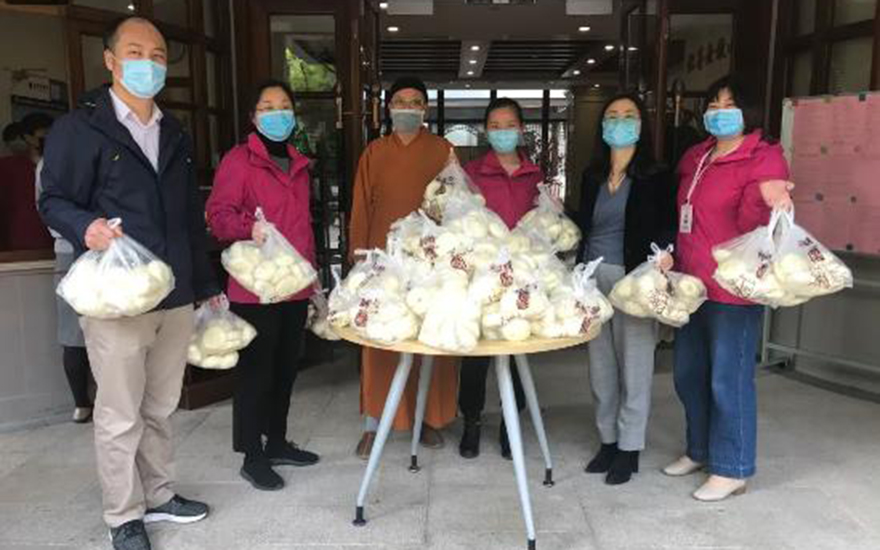 宁国-上海宁国禅寺素斋馆即将开放，首批素食结缘养老院