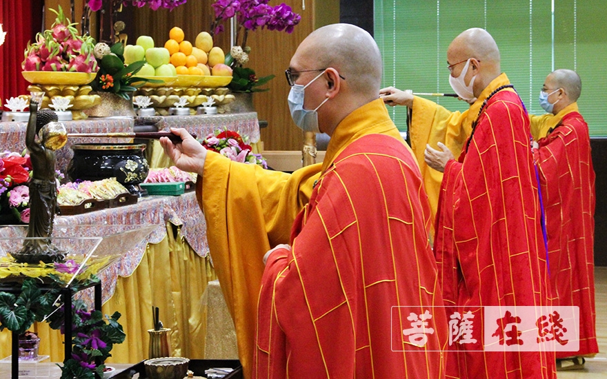 佛教-佛诞期间不聚集，香港佛教联合会“云”礼世尊