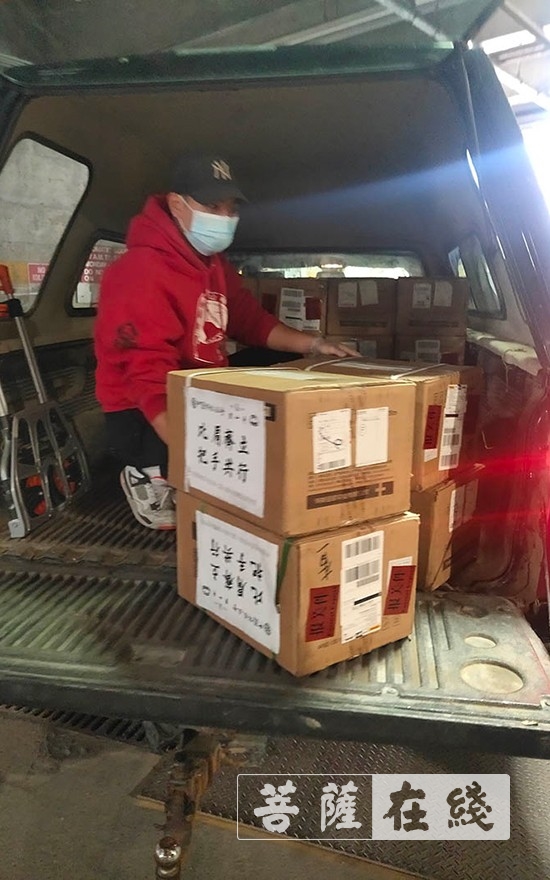 佛教-抗击疫情：加中两国佛教界比肩齐立，把手共行
