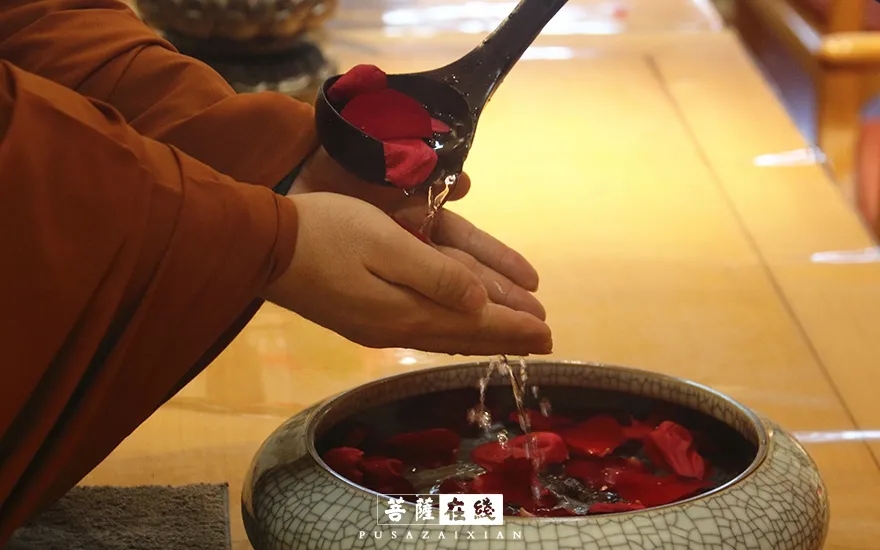 疫情-疫情之下,关闭山门的寺院僧活是怎样的? 疫情-疫情之下,关闭山门的寺院僧活是怎样的?