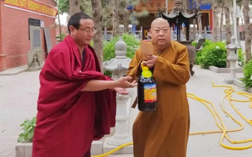 佛教-甘肃省佛教协会副会长理因大和尚走访慰问凉州区佛教寺院僧众