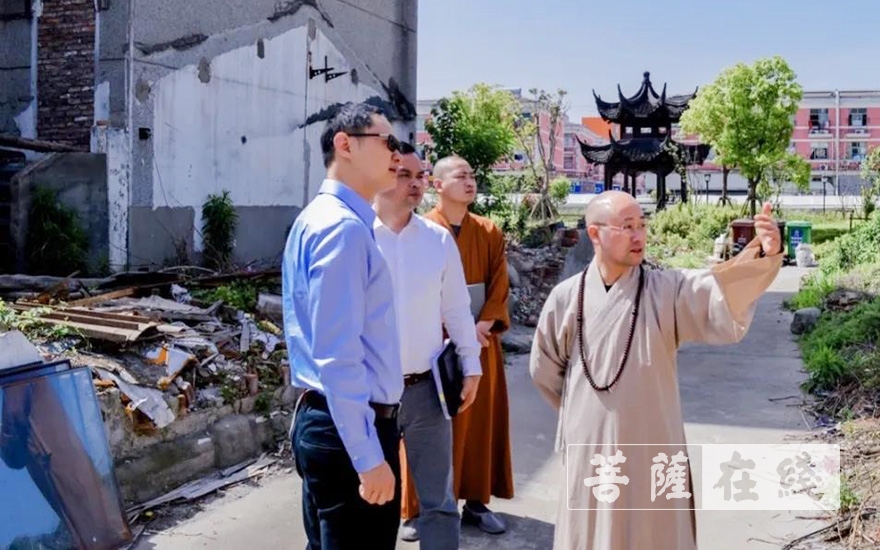 时政-上海市松江区车墩镇分管建设副镇长陈耀琳赴地藏古寺调研