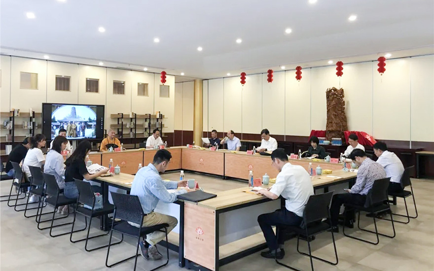 人大常委会-湖州市人大常委会副主任曹德平一行赴长兴寿圣寺调研指导