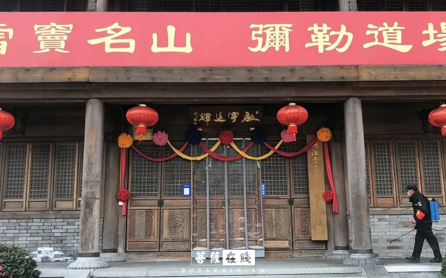 摄影-关门闭寺百余天,各大寺院僧众实修生活集锦 摄影-关门闭寺百余天,各大寺院僧众实修生活集锦