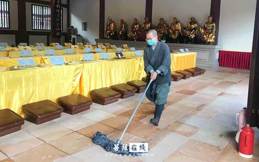 摄影-关门闭寺百余天,各大寺院僧众实修生活集锦 摄影-关门闭寺百余天,各大寺院僧众实修生活集锦