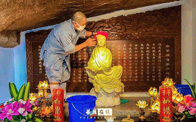 摄影-关门闭寺百余天,各大寺院僧众实修生活集锦 摄影-关门闭寺百余天,各大寺院僧众实修生活集锦