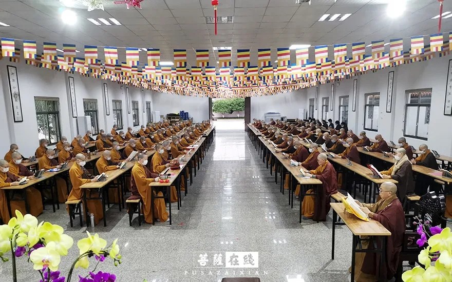 摄影-关门闭寺百余天,各大寺院僧众实修生活集锦 摄影-关门闭寺百余天,各大寺院僧众实修生活集锦