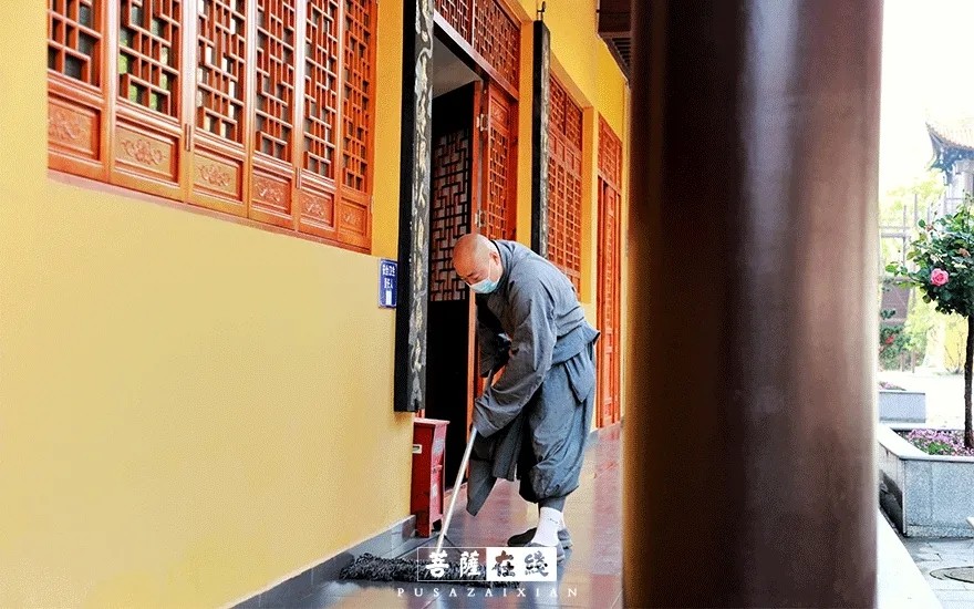 摄影-关门闭寺百余天,各大寺院僧众实修生活集锦 摄影-关门闭寺百余天,各大寺院僧众实修生活集锦