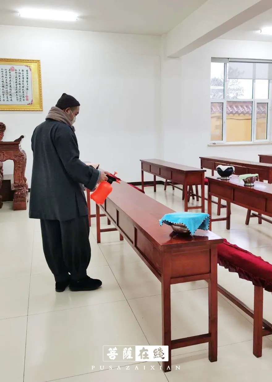 摄影-关门闭寺百余天,各大寺院僧众实修生活集锦 摄影-关门闭寺百余天,各大寺院僧众实修生活集锦
