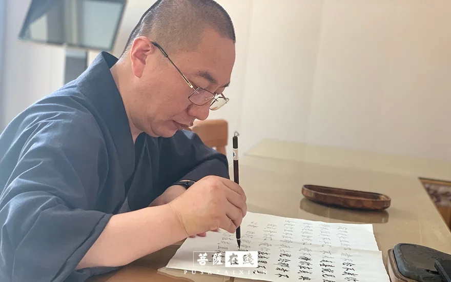 摄影-关门闭寺百余天,各大寺院僧众实修生活集锦 摄影-关门闭寺百余天,各大寺院僧众实修生活集锦