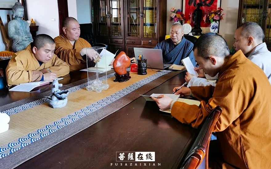 摄影-关门闭寺百余天,各大寺院僧众实修生活集锦 摄影-关门闭寺百余天,各大寺院僧众实修生活集锦