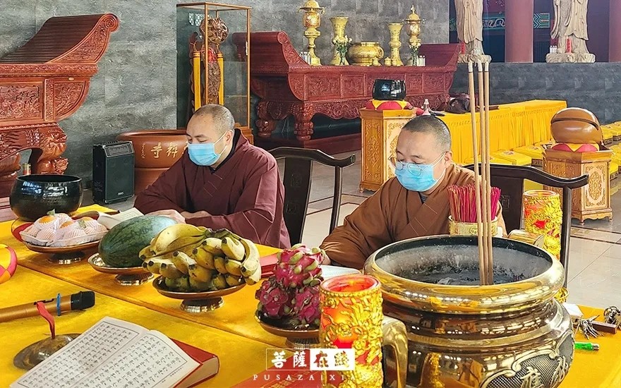 摄影-关门闭寺百余天,各大寺院僧众实修生活集锦 摄影-关门闭寺百余天,各大寺院僧众实修生活集锦
