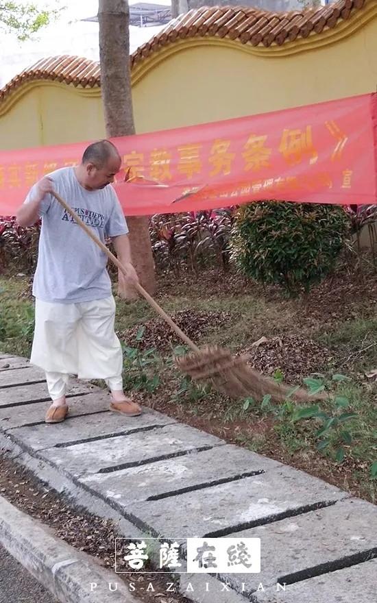 摄影-关门闭寺百余天,各大寺院僧众实修生活集锦 摄影-关门闭寺百余天,各大寺院僧众实修生活集锦