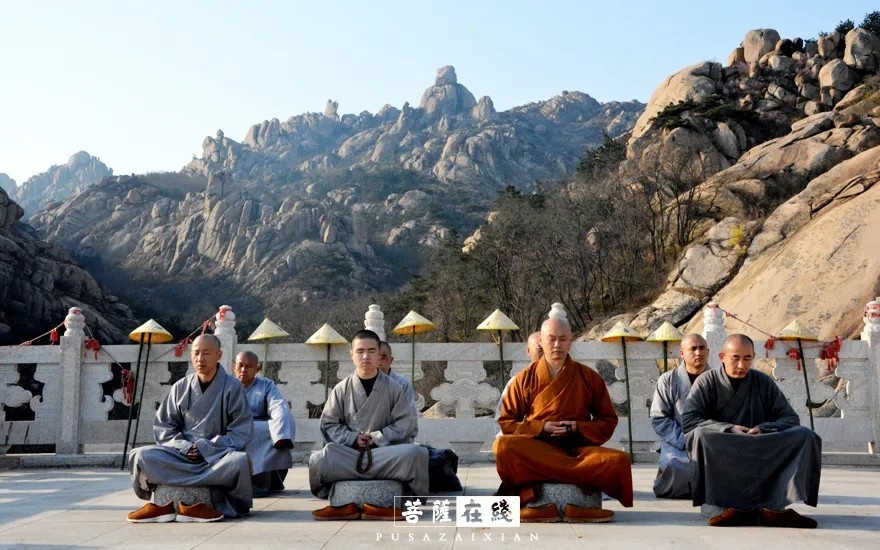 摄影-关门闭寺百余天,各大寺院僧众实修生活集锦 摄影-关门闭寺百余天,各大寺院僧众实修生活集锦