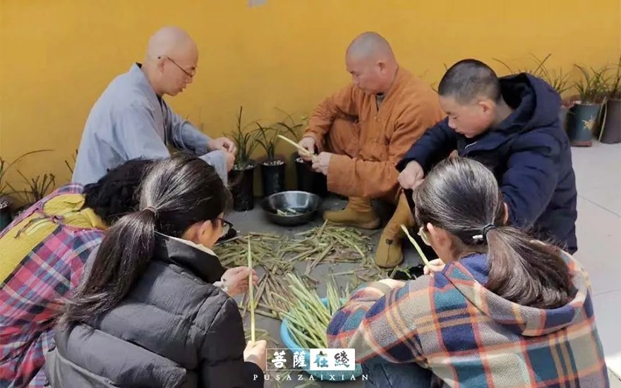 摄影-关门闭寺百余天,各大寺院僧众实修生活集锦 摄影-关门闭寺百余天,各大寺院僧众实修生活集锦