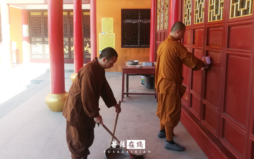 摄影-关门闭寺百余天,各大寺院僧众实修生活集锦 摄影-关门闭寺百余天,各大寺院僧众实修生活集锦