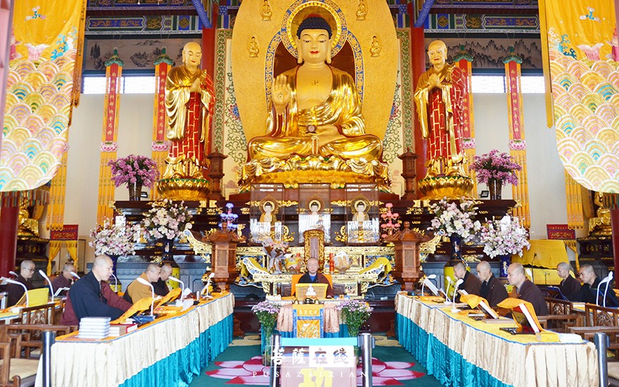 摄影-关门闭寺百余天,各大寺院僧众实修生活集锦 摄影-关门闭寺百余天,各大寺院僧众实修生活集锦