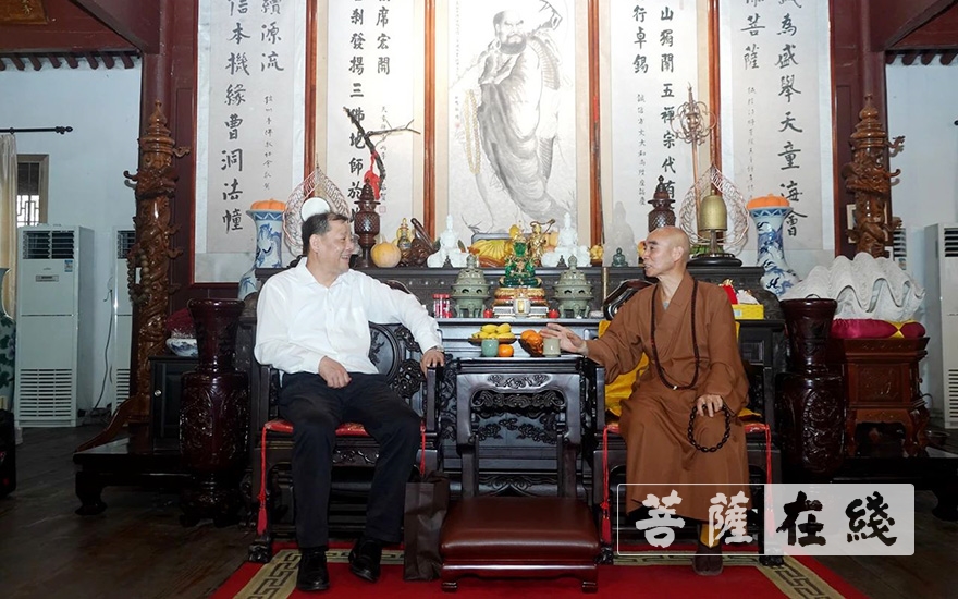 陈铁雄-浙江省政协副主席陈铁雄一行走访调研天童禅寺