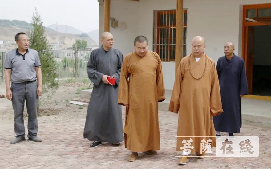 佛教-兰州市民宗委领导深入寺院督导调研