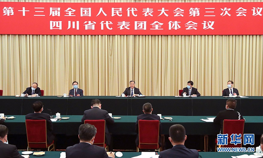 中国宗教-汪洋参加四川代表团审议时强调：坚持我国宗教中国化方向