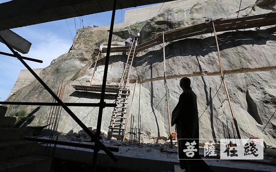 常君-二十年，在峭壁上建道场的法师：我只是由此岸尾登彼岸