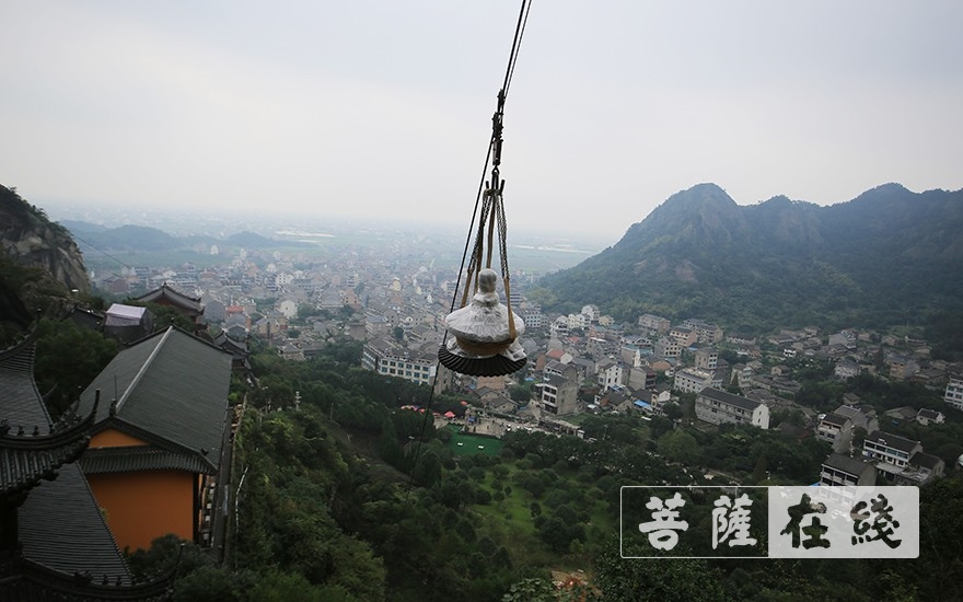 常君-二十年，在峭壁上建道场的法师：我只是由此岸尾登彼岸