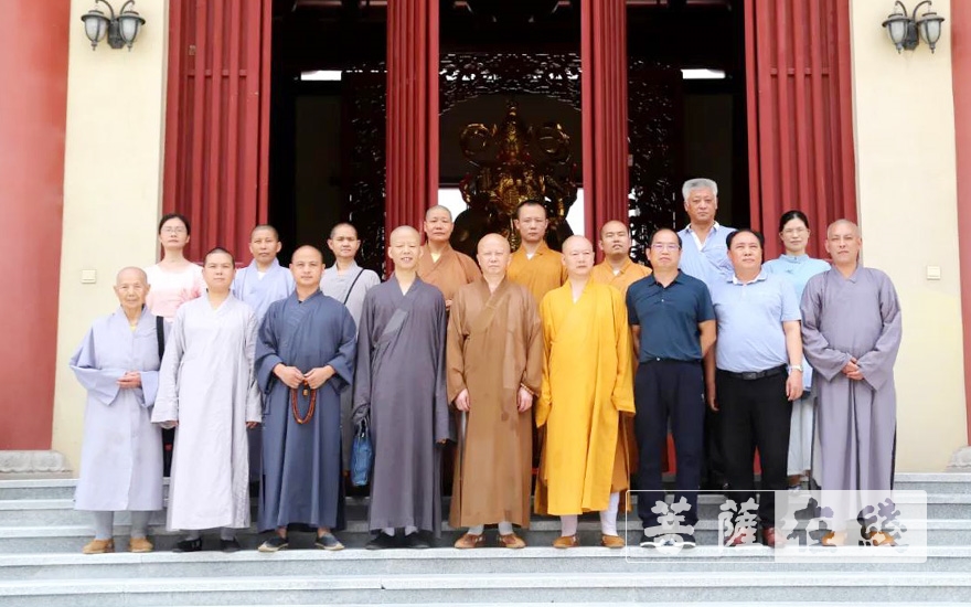 佛教-赣州市佛教协会调研组深入章贡区佛教协会调研指导