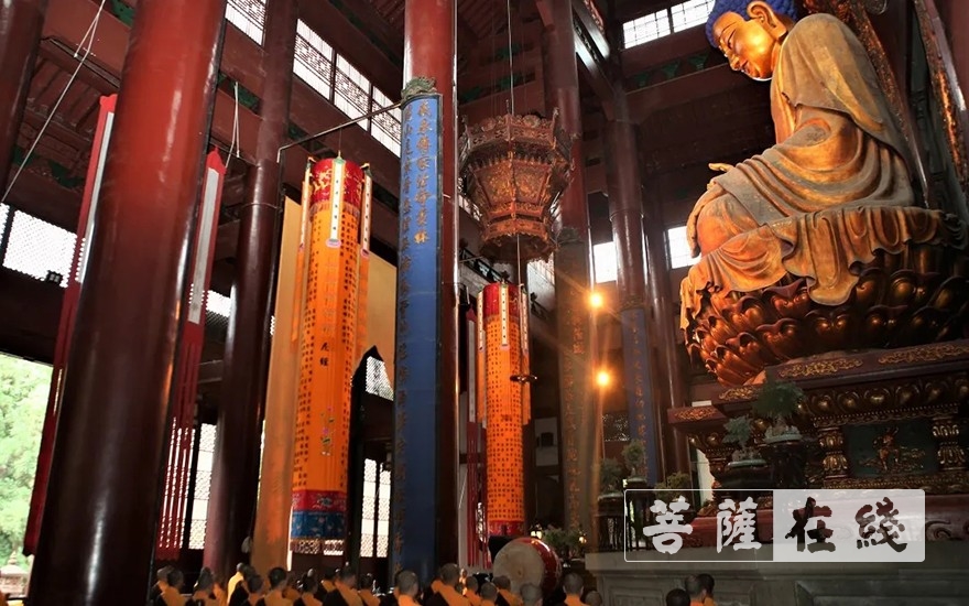 灵隐寺-杭州灵隐寺有序恢复开放第一天 举行升国旗仪式