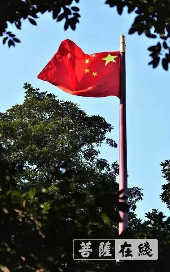 灵隐寺-杭州灵隐寺有序恢复开放第一天 举行升国旗仪式