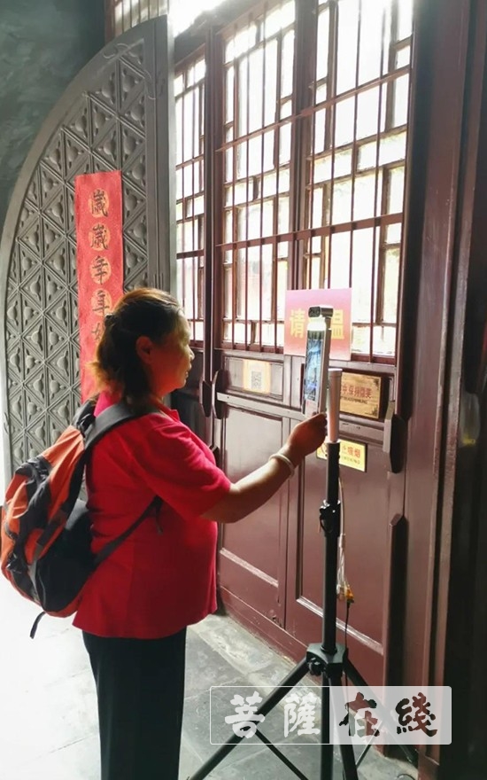 南京高座寺恢复开放 “智能密筛系统”保平安