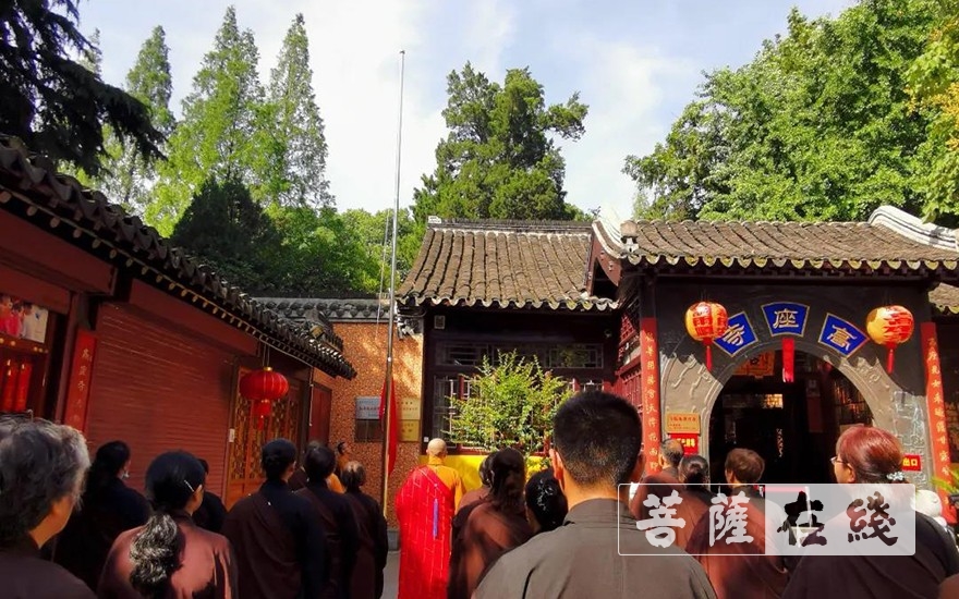 南京高座寺恢复开放 “智能密筛系统”保平安