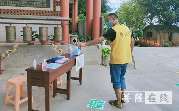 福建厦门-厦门翔安区委统战部、民宗局领导一行前往厦门准提寺指导开放准备工作