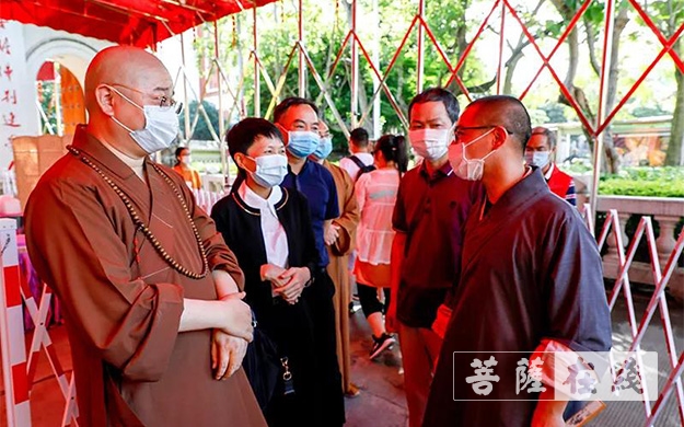 南普陀寺-厦门市民宗局局长苏清臻一行前往南普陀寺检查指导开放工作