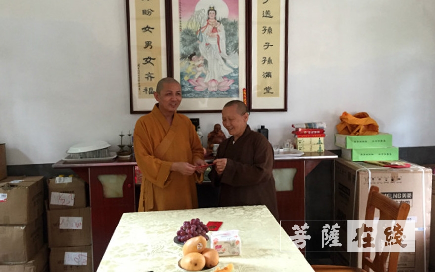 肥西-合肥市佛协与肥西县佛协走访慰问受疫情影响的困难寺院