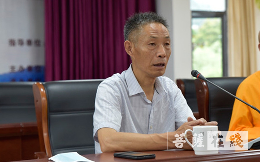 九华山-九华山佛学院举行升国旗仪式暨春季毕业班开学典礼
