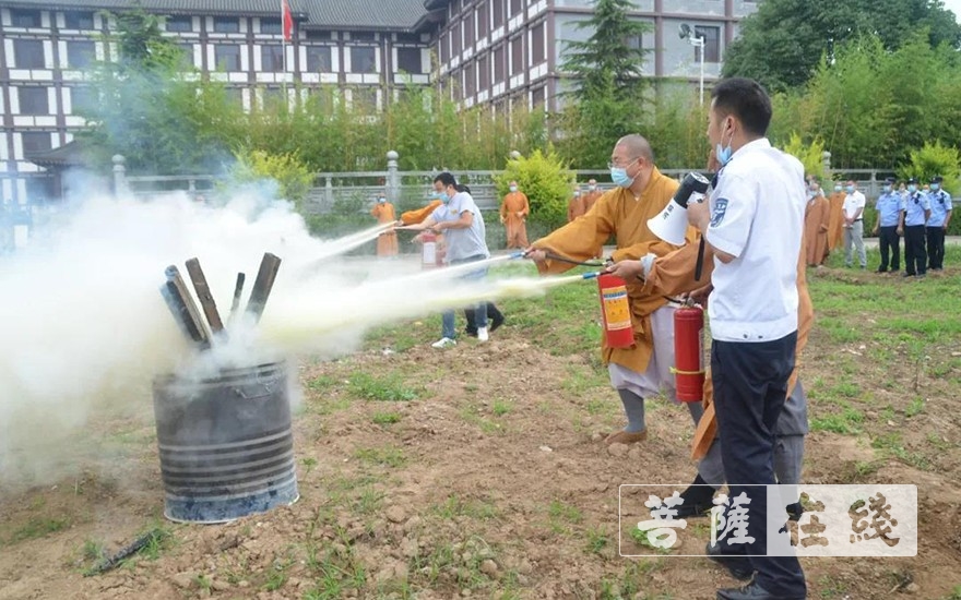 法门寺-法门寺、法门寺佛学院开展“消防安全生产月”主题学习