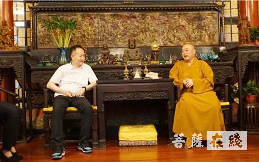 少林寺-少林寺恢复开放首日，嵩山登封市市长杨金军考察少林寺防控工作