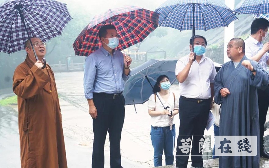五祖寺-湖北省委统战部副部长汪海涛一行调研五祖寺