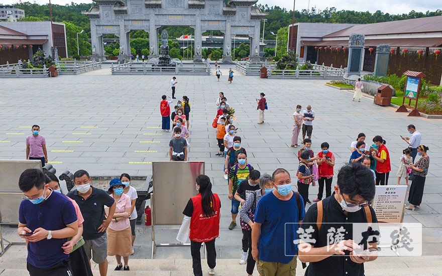 珠海普陀寺开放首日，十方善信网上预约有序参访