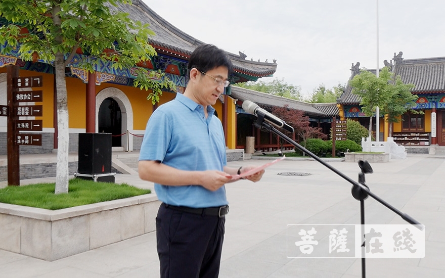 佛教-拳拳爱国心 浓浓赤子情 胶州慈云寺开放首日升国旗