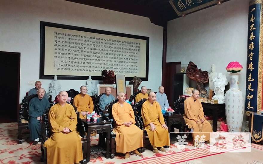 普陀山-普陀山普济禅寺召开全体执事会议