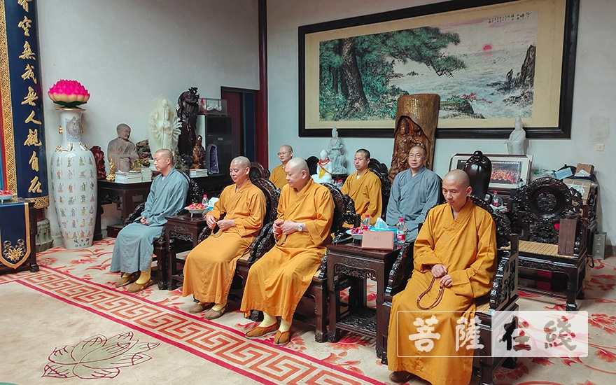 普陀山-普陀山普济禅寺召开全体执事会议