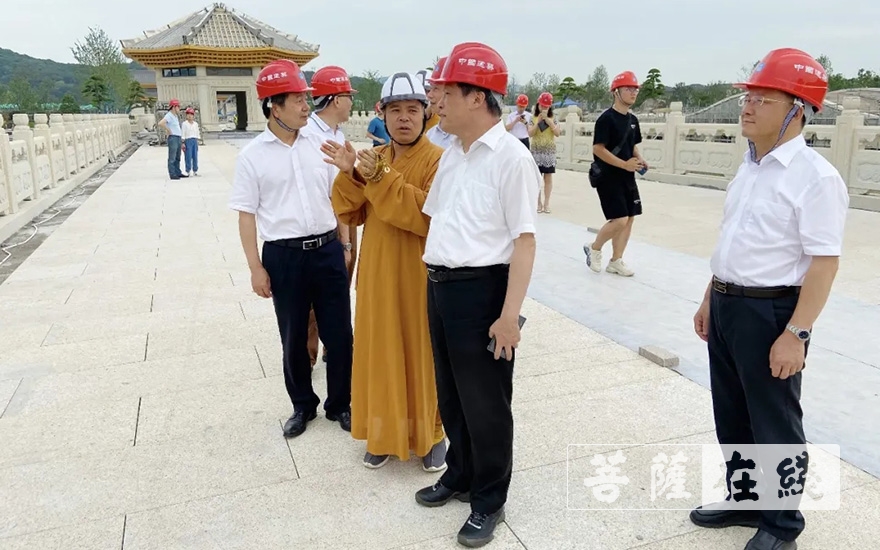 孙景淼-浙江省政协副主席孙景淼调研舟山观音文化园观音法界项目